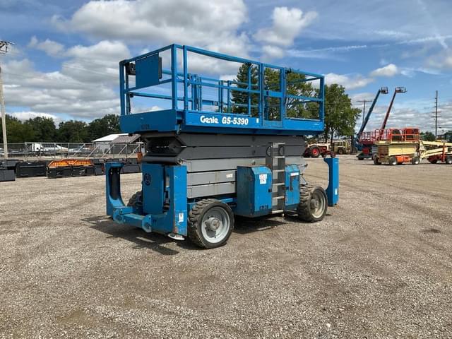 Image of Genie GS-5390 equipment image 2