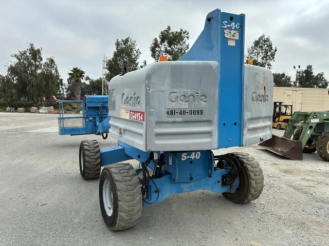 Image of Genie S-40 equipment image 3