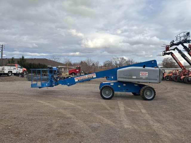 Image of Genie S-60 equipment image 2