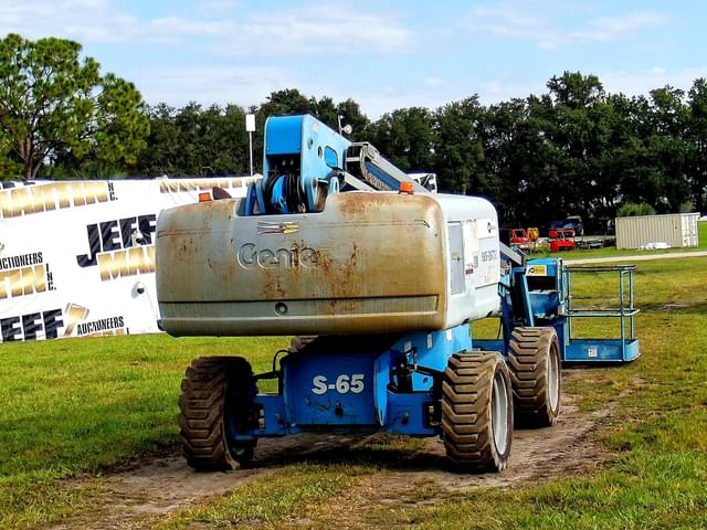 Image of Genie S-65 equipment image 3