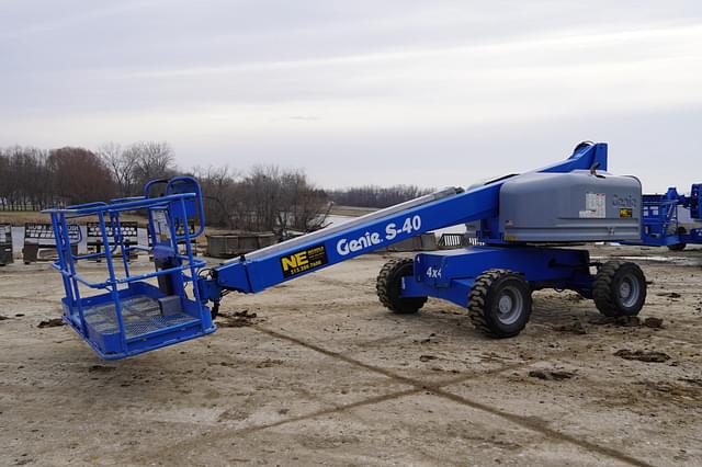 Image of Genie S-40 equipment image 1