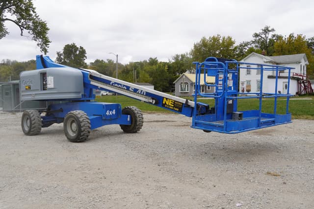 Image of Genie S-40 equipment image 4