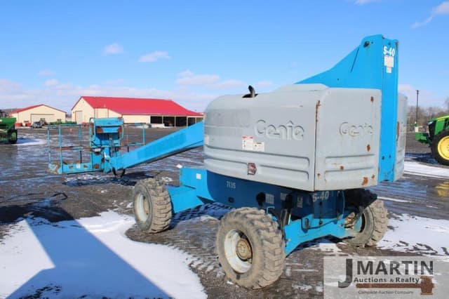 Image of Genie S-40 equipment image 3