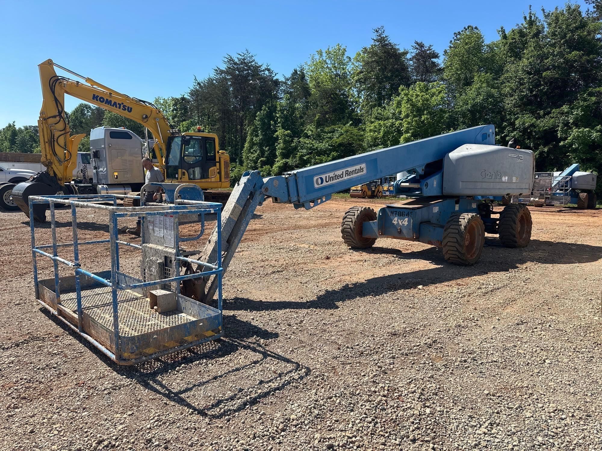 2013 Genie S65 Equipment Image0