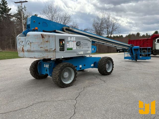 Image of Genie S-85 equipment image 4