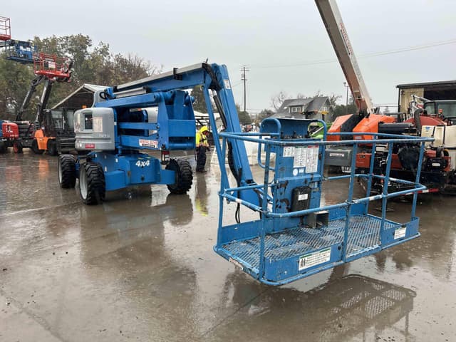 Image of Genie Z-60/34 equipment image 4