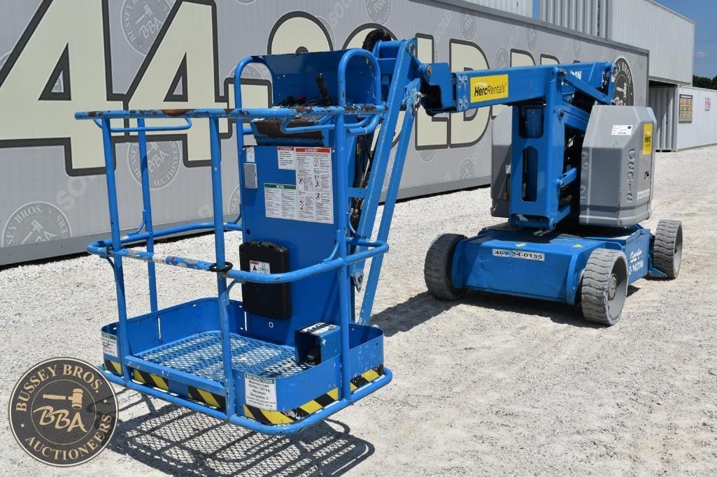 2013 Genie Z34/22N Equipment Image0