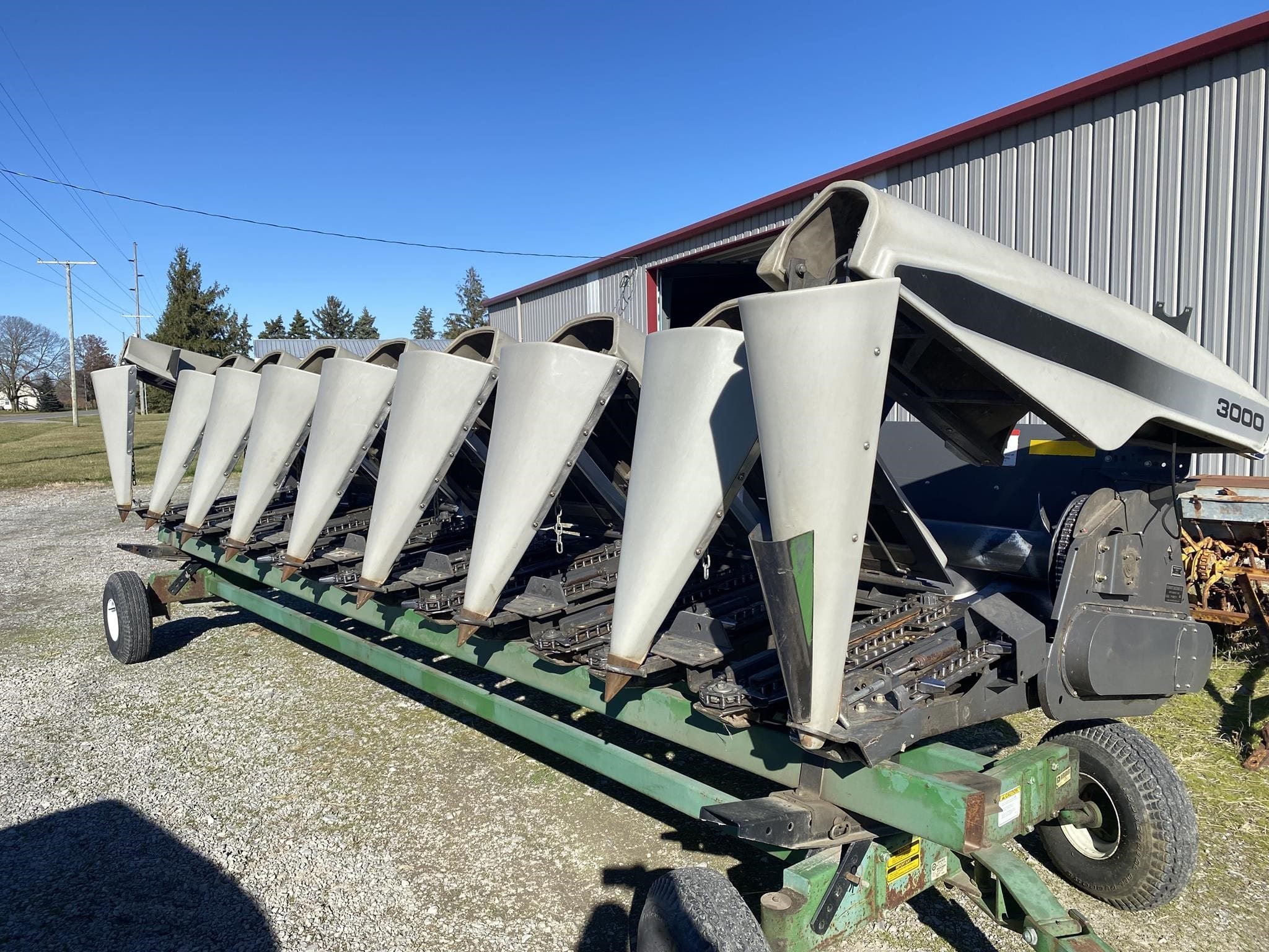 2013 Gleaner 3000 Equipment Image0