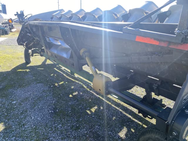 Image of Gleaner 3000 equipment image 4