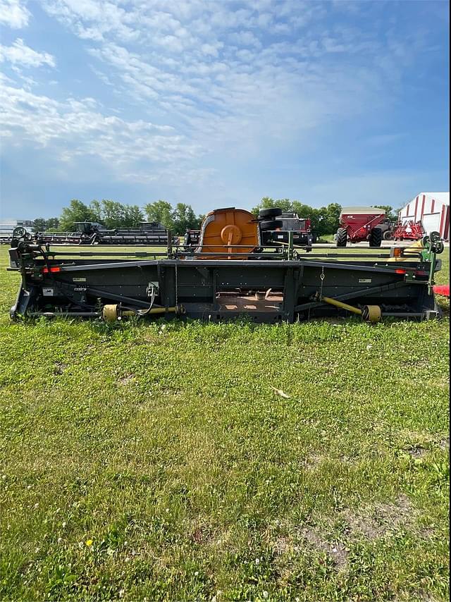 Image of Gleaner 3000 equipment image 2