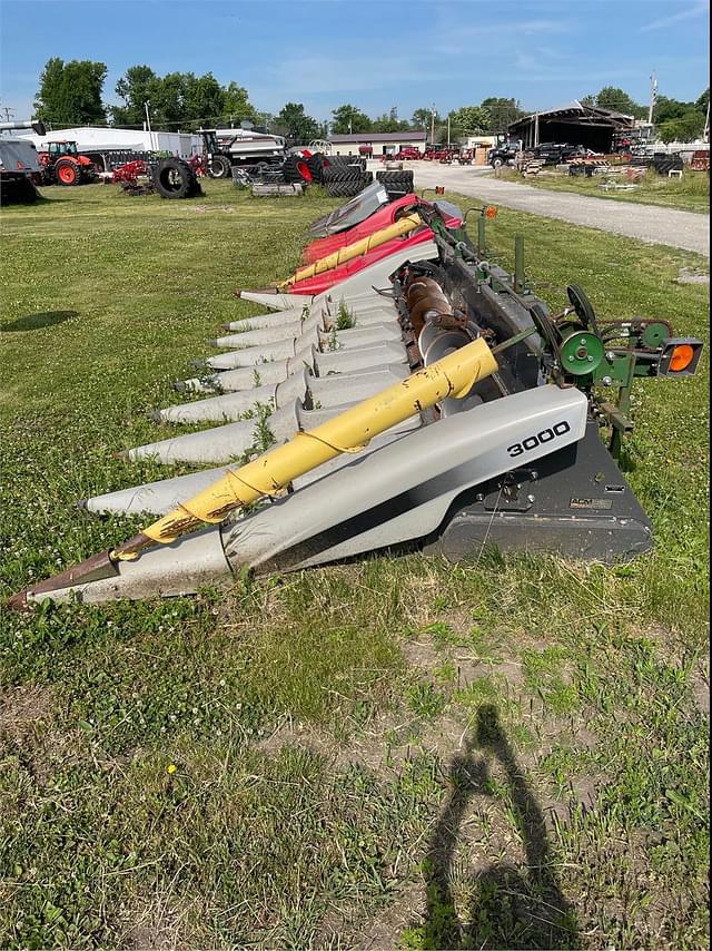 Image of Gleaner 3000 equipment image 4