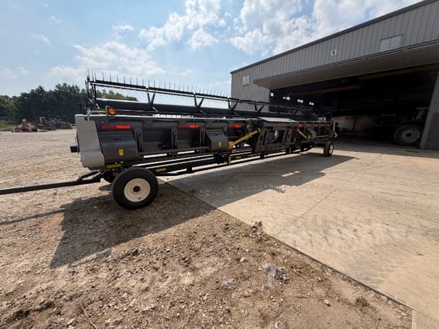 Image of Gleaner 9250-35 equipment image 3