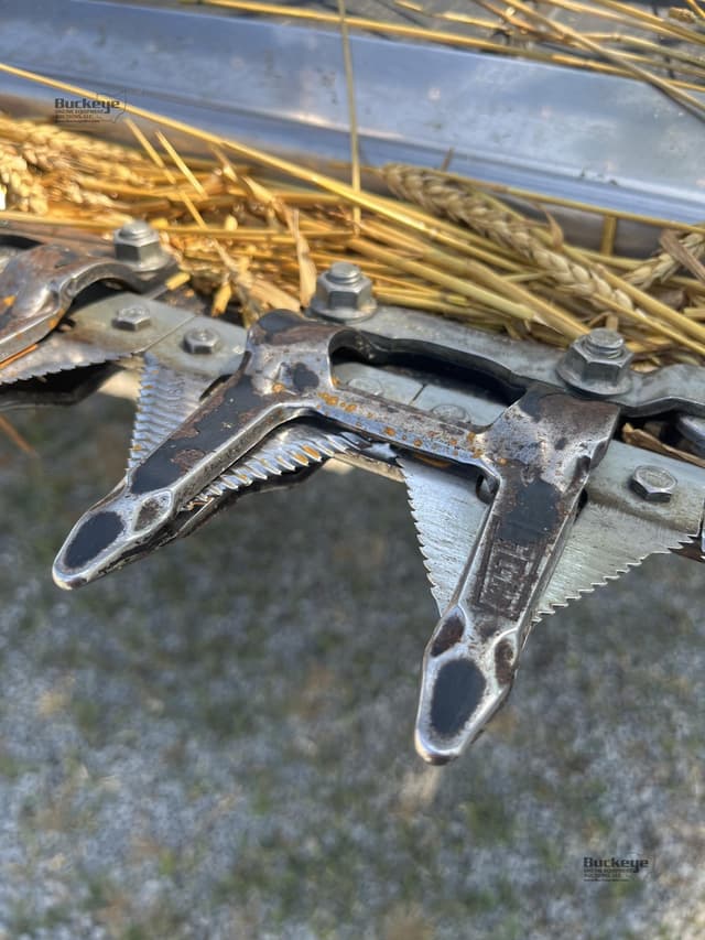 Image of Gleaner 9250 equipment image 3