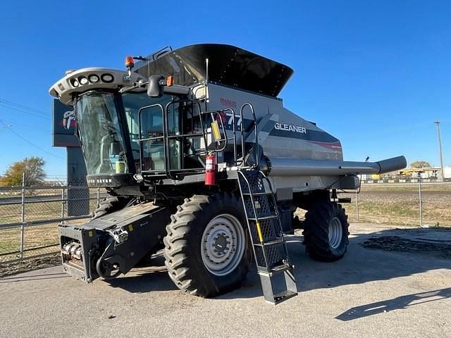 SOLD - 2013 Gleaner S77 Trutura Combines Class 7 | Tractor Zoom