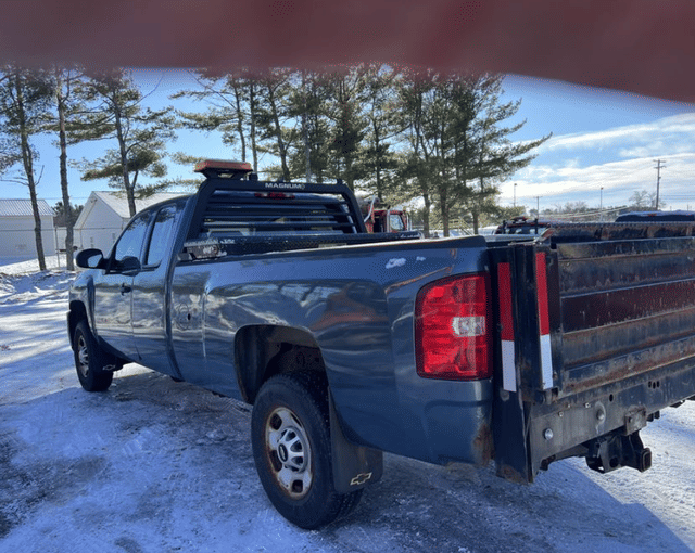 Image of GMC 2500 equipment image 1