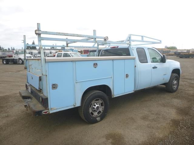 Image of GMC 2500 equipment image 2