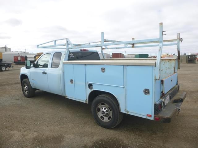 Image of GMC 2500 equipment image 3