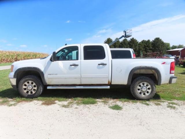 Image of GMC 2500 equipment image 2