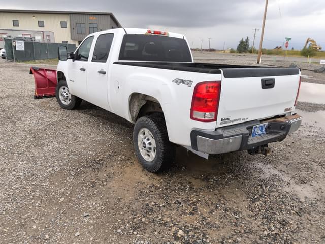 Image of GMC 2500HD equipment image 2