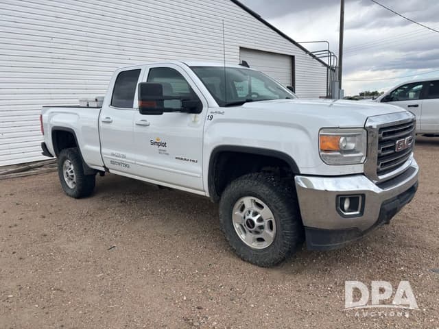 Image of GMC 2500HD equipment image 4