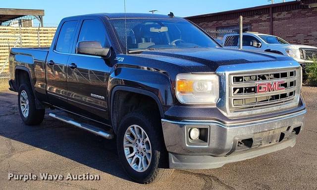 Image of GMC Sierra 1500 equipment image 2