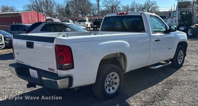 Image of GMC 1500 equipment image 4