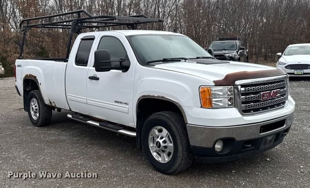 Image of GMC 2500 equipment image 2