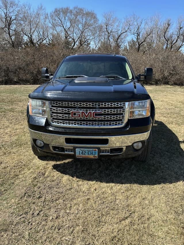 Image of GMC 2500HD equipment image 1