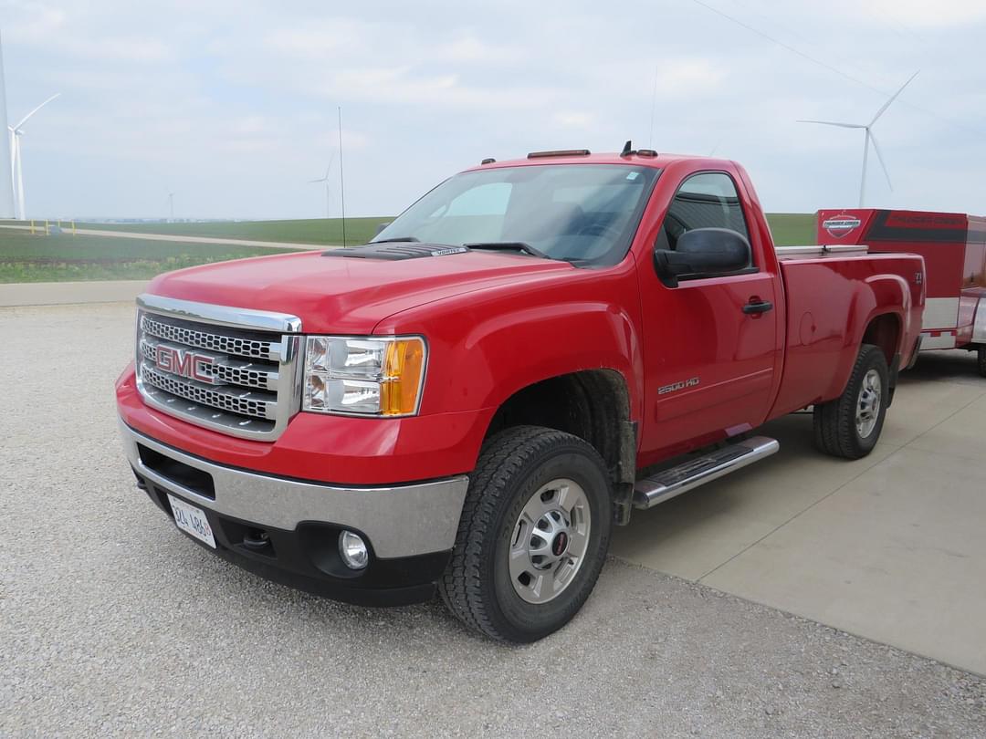 Image of GMC 2500HD Primary image