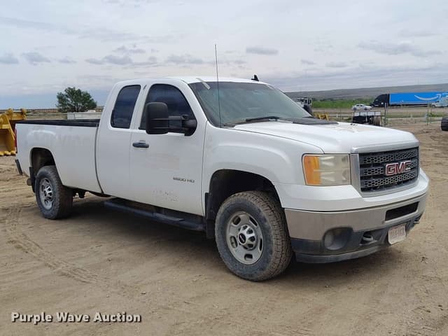 Image of GMC Sierra equipment image 2