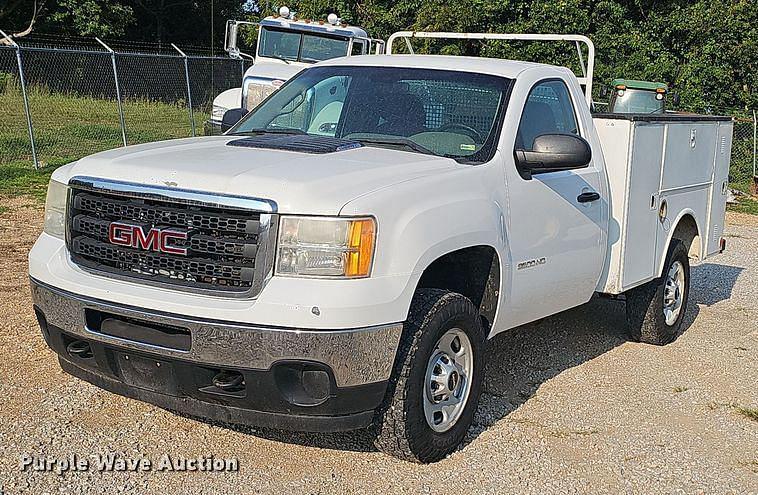 Image of GMC 2500HD Primary image