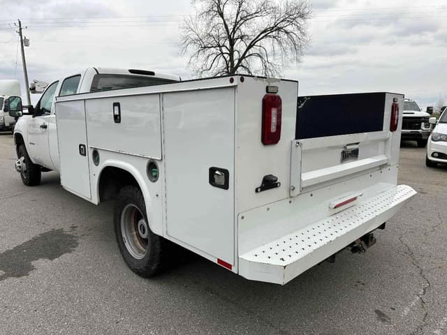 Image of GMC Sierra equipment image 2