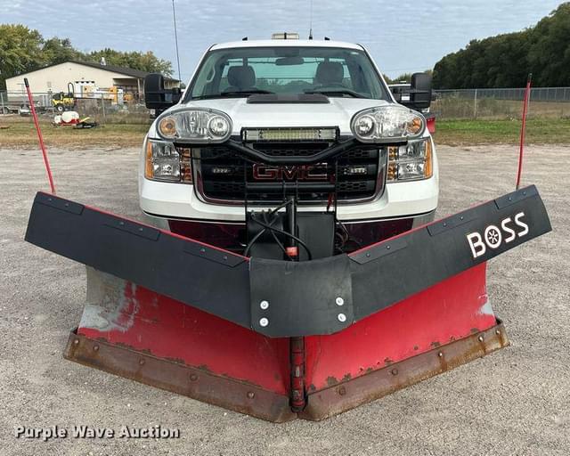 Image of GMC 3500HD equipment image 1