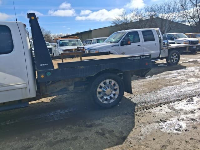 Image of GMC 3500HD equipment image 3