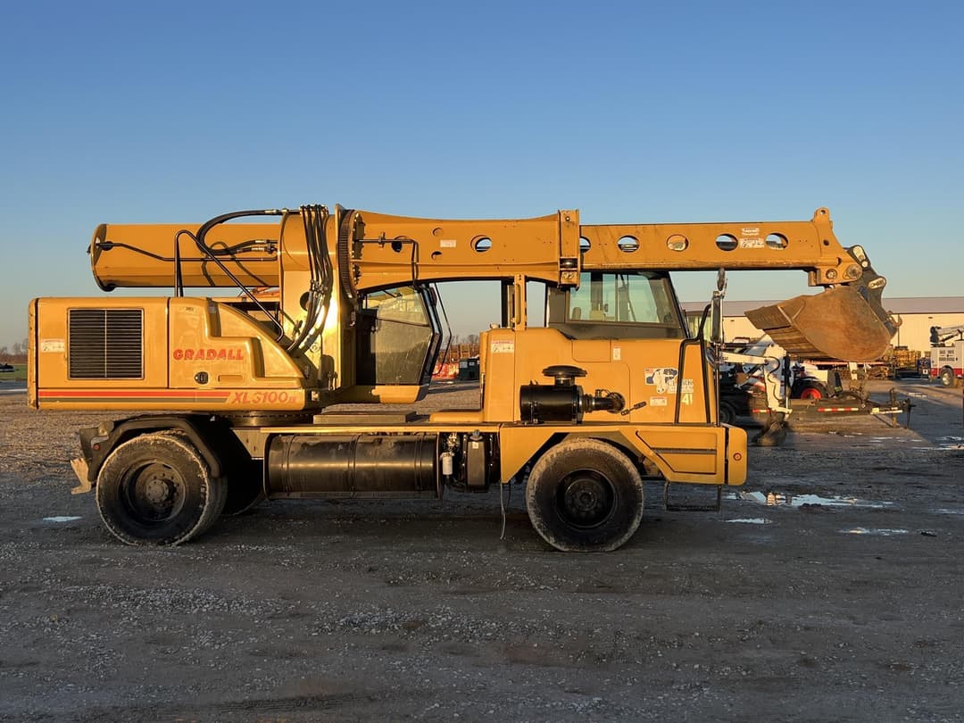 Image of Gradall XL3100 IV Primary image