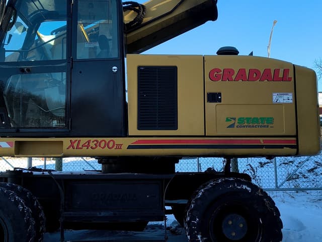 Image of Gradall XL4300 equipment image 4