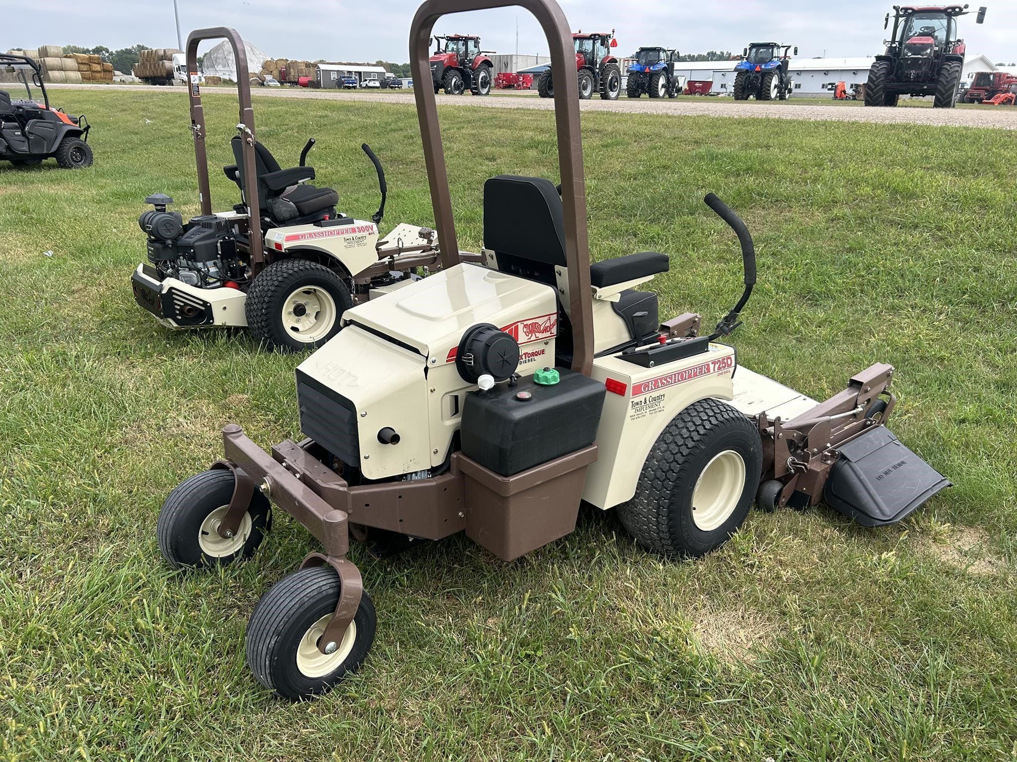 2013 Grasshopper 725DT6 Equipment Image0