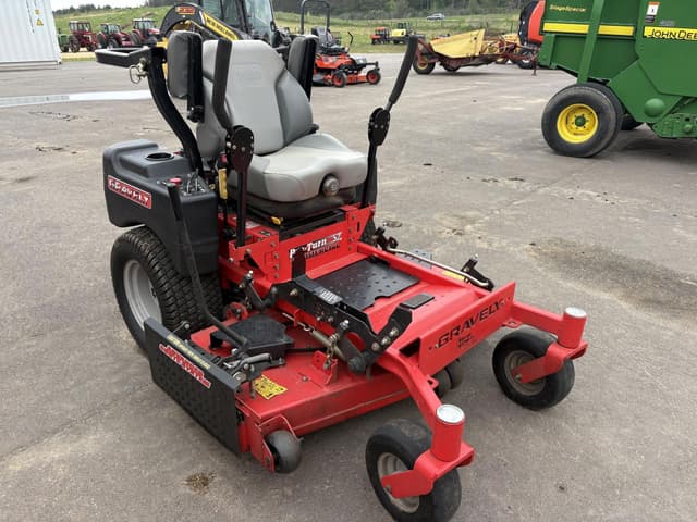 Image of Gravely Pro-Turn 52 equipment image 2