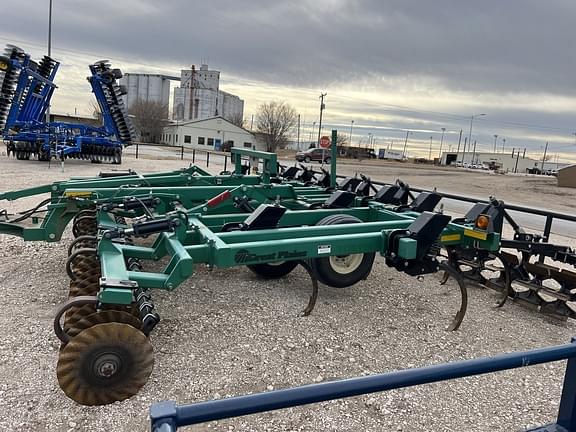 2013 Great Plains TC5115 Equipment Image0