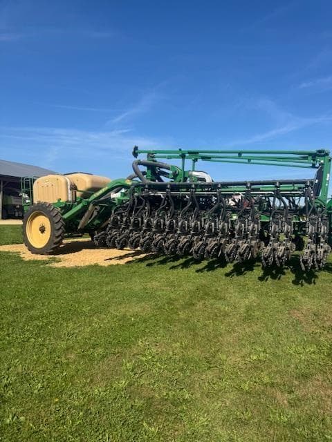 Image of Great Plains YP1625A-32TR equipment image 2