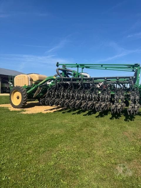 Image of Great Plains YP1625A-32TR equipment image 2