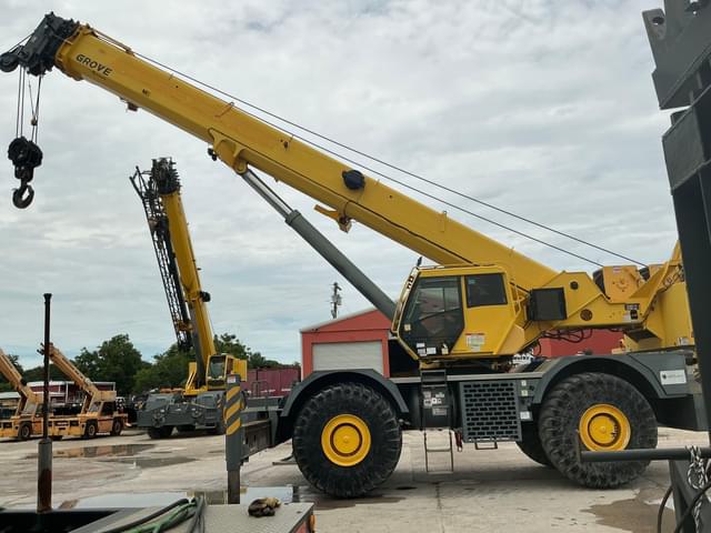 Image of Grove RT880 equipment image 1