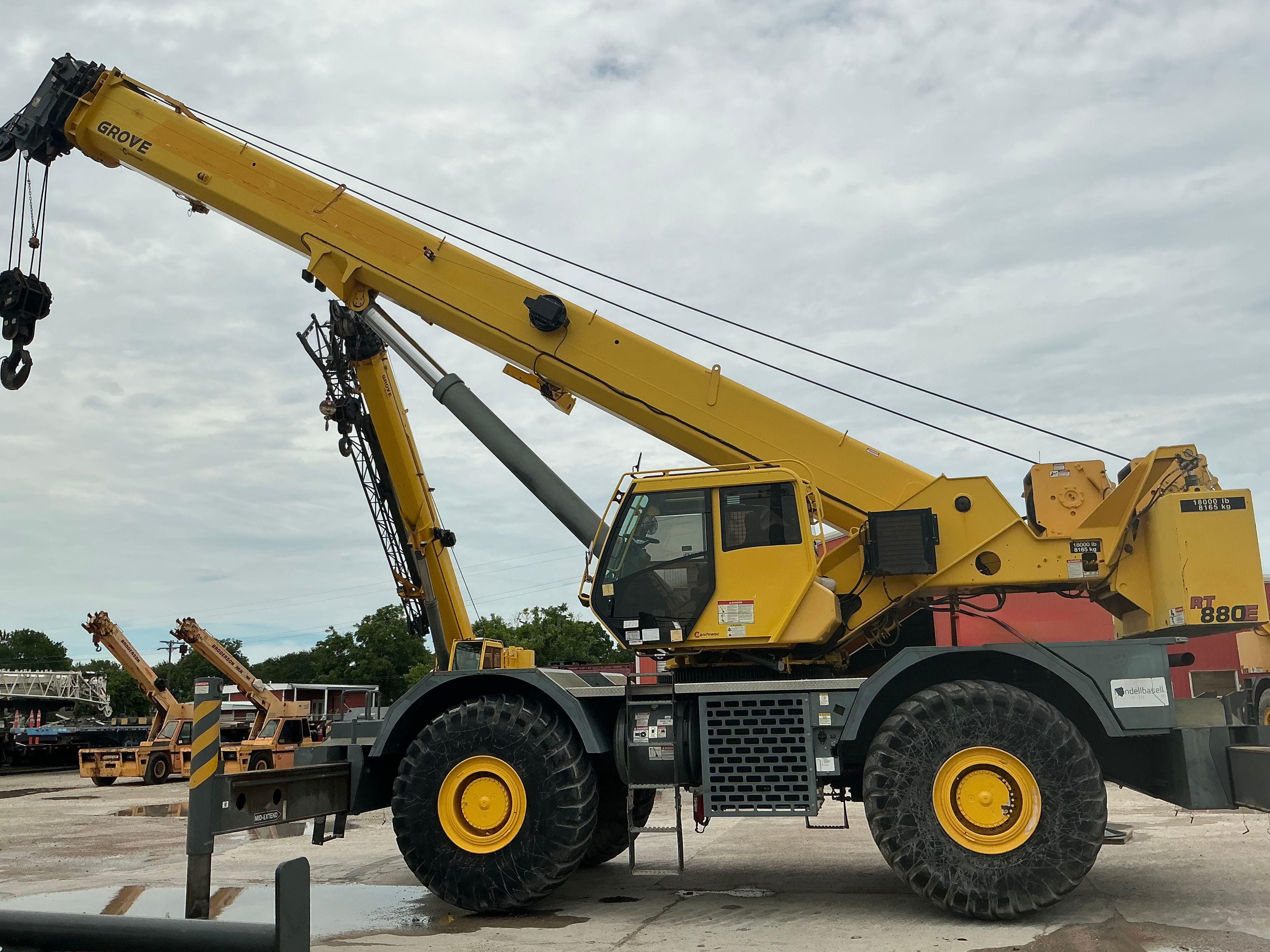 2013 Grove RT880 Equipment Image0