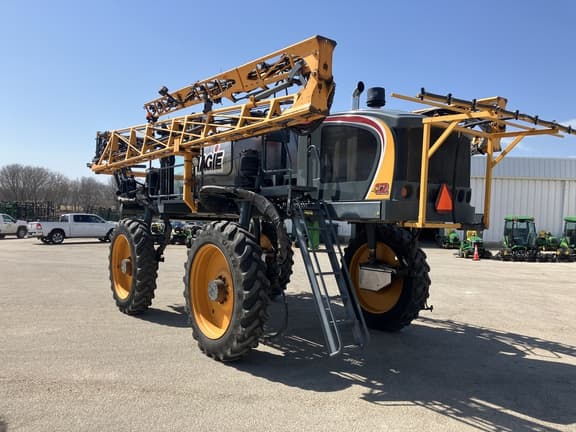 Image of Hagie STS12 equipment image 3