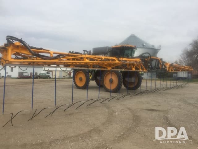 Image of Hagie STS12 equipment image 2