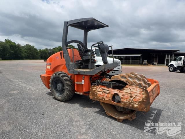 Image of Hamm 3205 equipment image 2