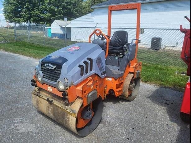 2013 Hamm HD12 Equipment Image0