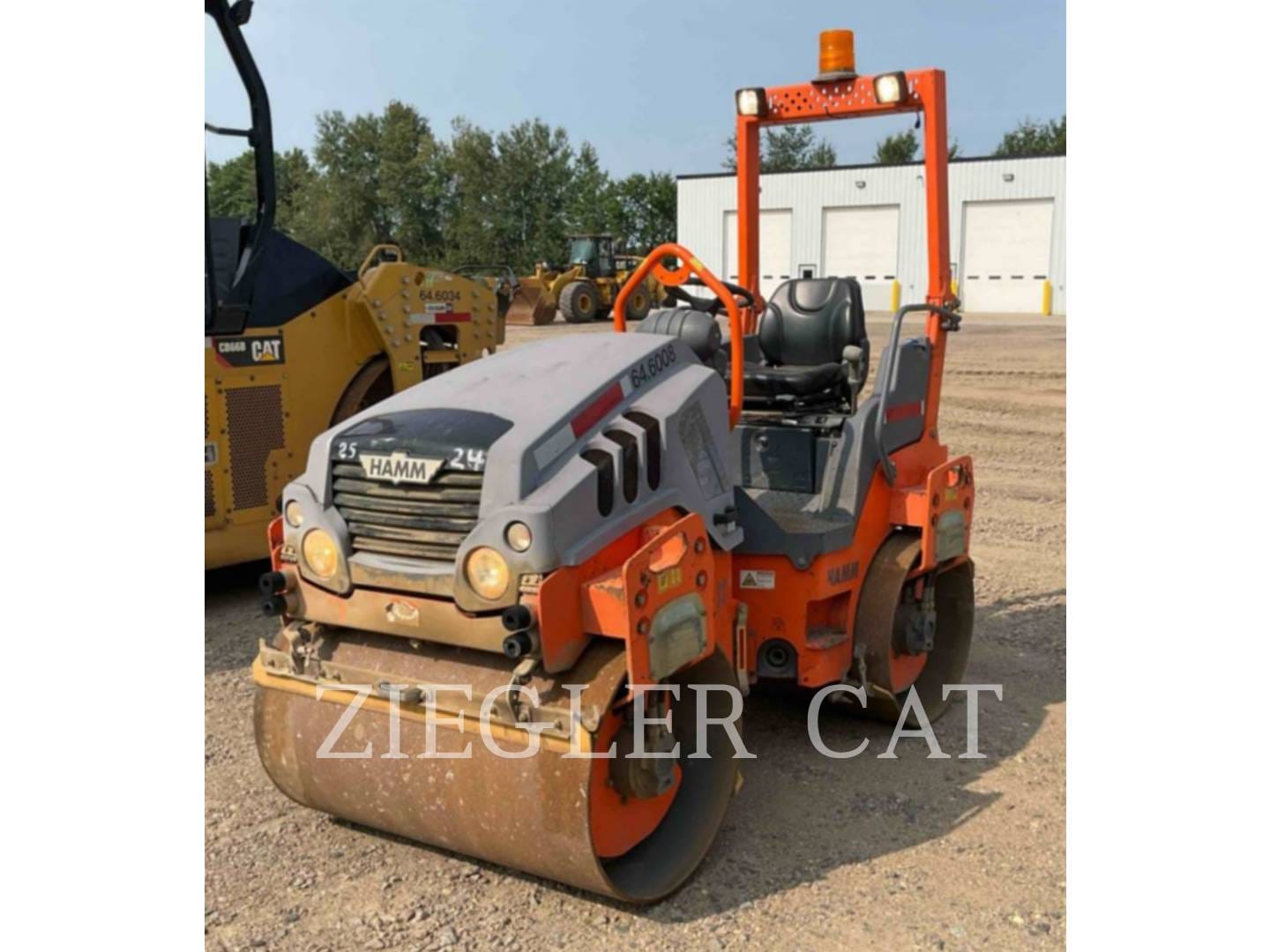 2013 Hamm HD12 Equipment Image0