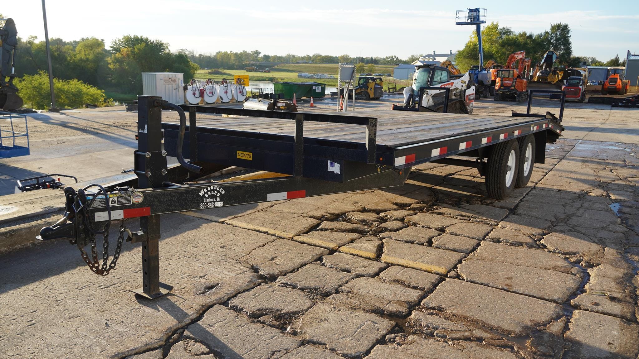 2013 H&H Undetermined Equipment Image0