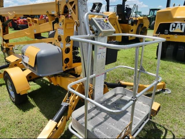 Image of Haulotte 4527A equipment image 4